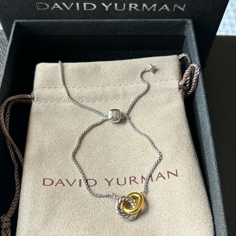 David Yurman Two-Tone Silver and Gold Interlocking Circle Bracelet - Picture 4 of 6